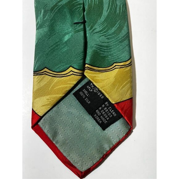 Vintage Loony Tunes tie - Picture 4 of 5